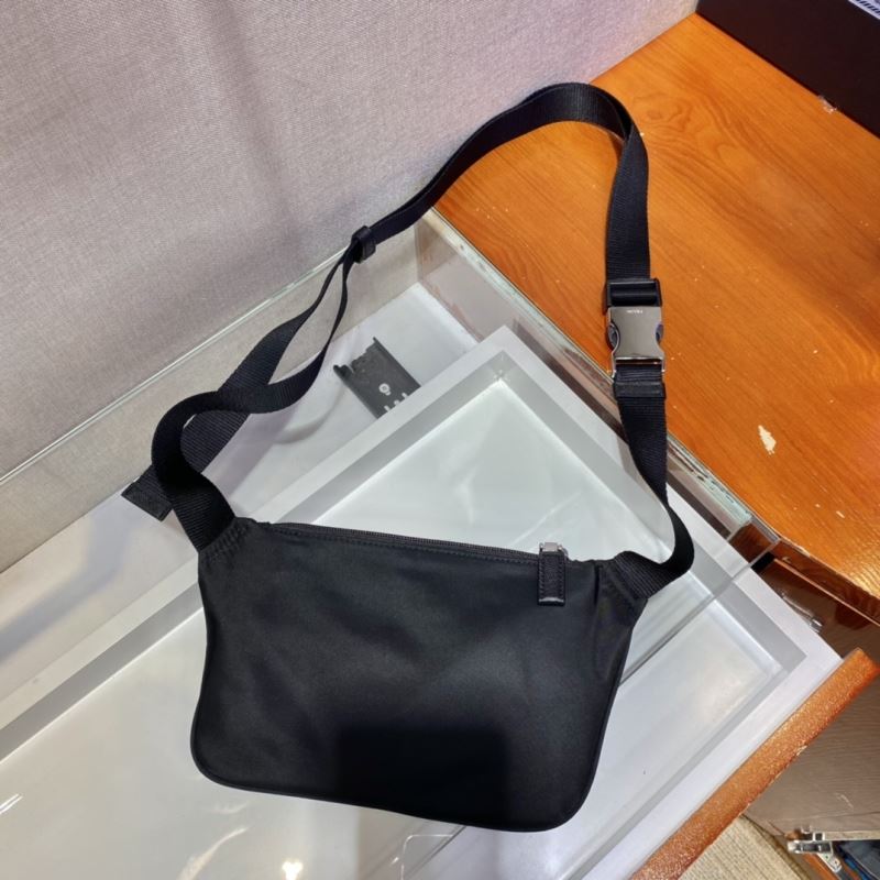Pra*a waist chest packs